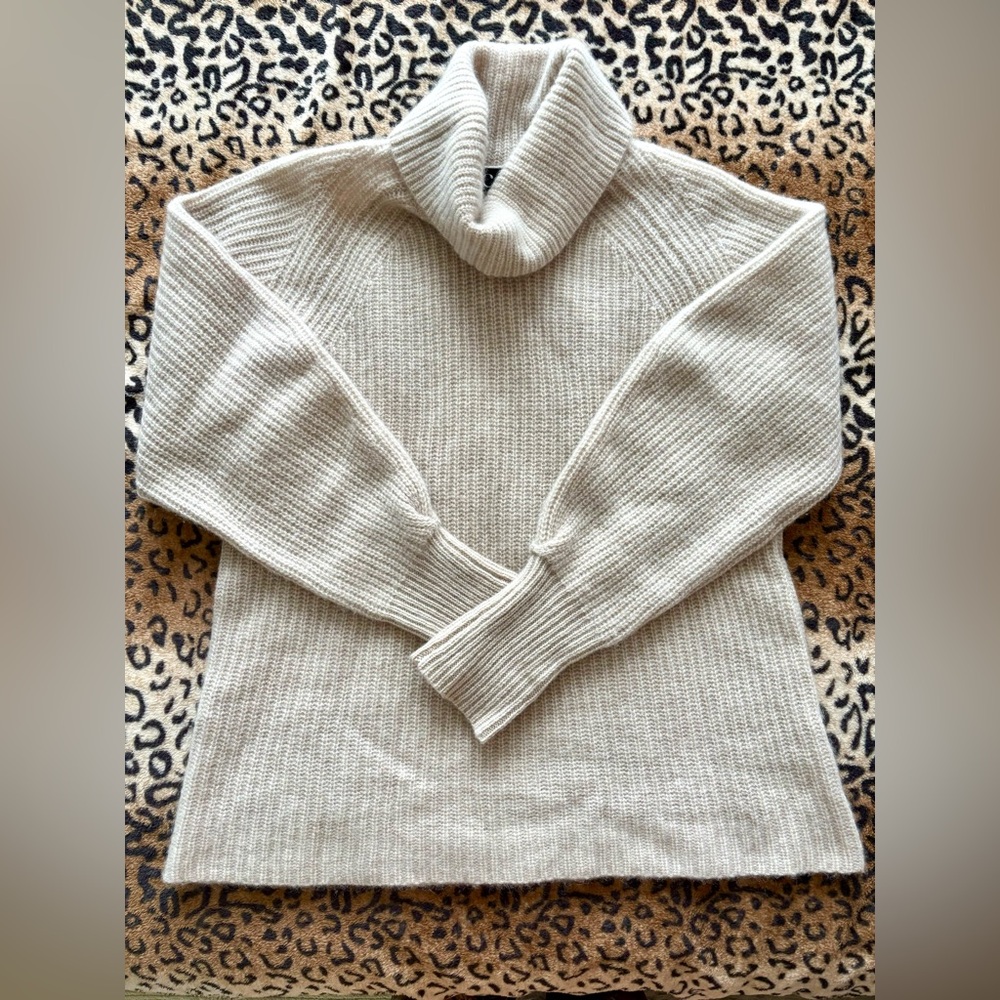 Cashmere Turtleneck Ribbed Sweater XL